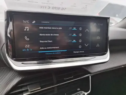 Photo 17 Peugeot 2008  PureTech 100 S&S BVM6