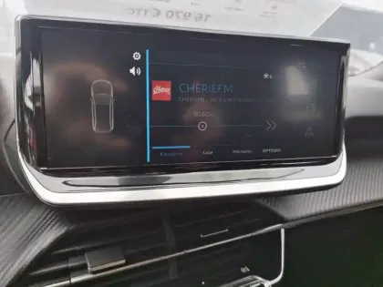 Photo 15 Peugeot 2008  PureTech 100 S&S BVM6