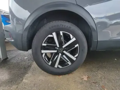 Photo 11 Peugeot 2008  PureTech 100 S&S BVM6