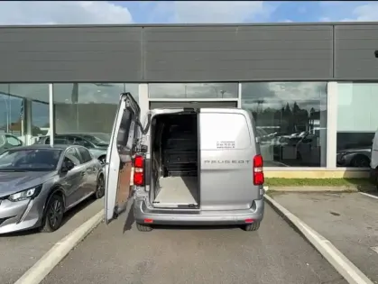 Photo 20 Peugeot Expert E- FGN M ELECTRIQUE 100KWH 136CH BATTERIE 49 KWH