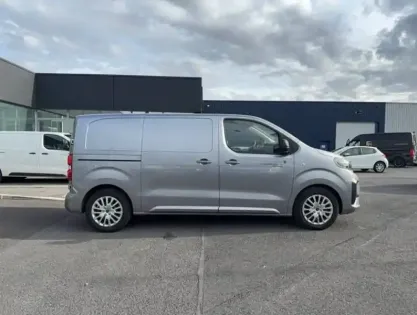 Photo 41 Peugeot Expert E- FGN M ELECTRIQUE 100KWH 136CH BATTERIE 49 KWH