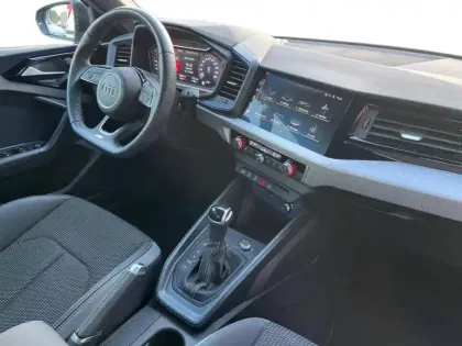 Photo 8 Audi A1  Sportback 35 TFSI 150 ch S tronic 7