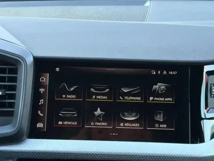 Photo 43 Audi A1  Sportback 35 TFSI 150 ch S tronic 7