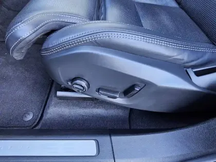 Photo 16 Volvo Xc60  B4 197 ch Geartronic 8