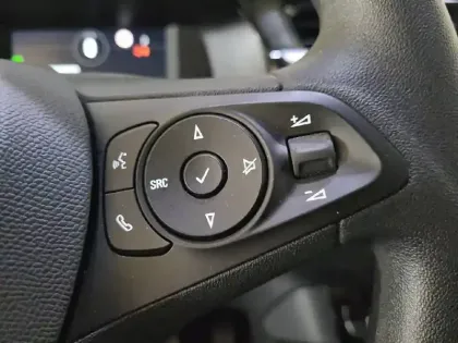 Photo 45 Opel Corsa  Electrique 136 ch & Batterie 50 kWh