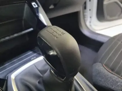 Photo 33 Peugeot 208  PureTech 75 S&S BVM5