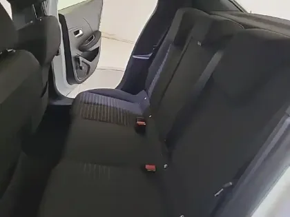 Photo 31 Peugeot 208  PureTech 75 S&S BVM5