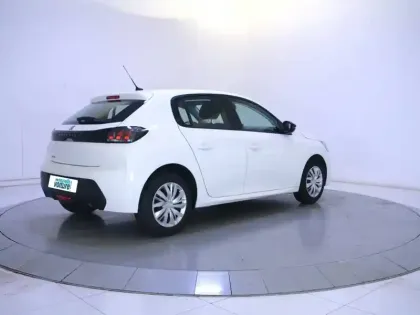 Photo 24 Peugeot 208  PureTech 75 S&S BVM5