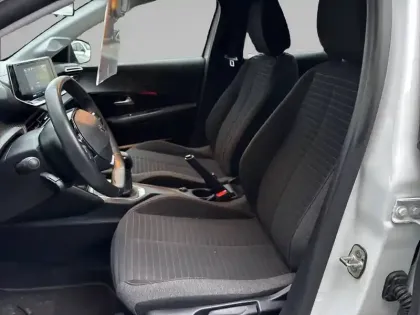 Photo 10 Peugeot 208  PureTech 75 S&S BVM5