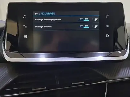 Photo 42 Peugeot 208  PureTech 75 S&S BVM5