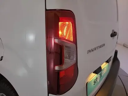 Photo 16 Peugeot Partner  FOURGON M 950 KG BLUEHDI 100 S&S BVM6