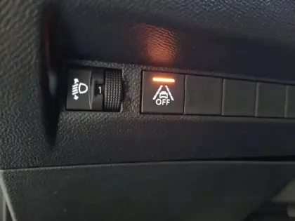 Photo 29 Peugeot 208  Electrique 50 kWh 136ch