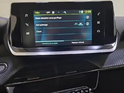 Photo 20 Peugeot 208  Electrique 50 kWh 136ch