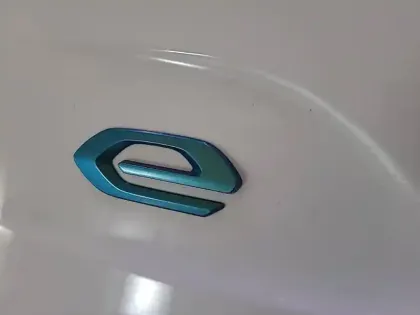 Photo 34 Peugeot 208  Electrique 50 kWh 136ch