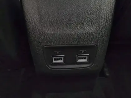 Photo 31 Peugeot 208  Electrique 50 kWh 136ch