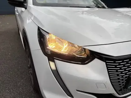 Photo 15 Peugeot 208  Electrique 50 kWh 136ch