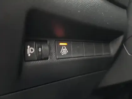 Photo 18 Peugeot 208  Electrique 50 kWh 136ch