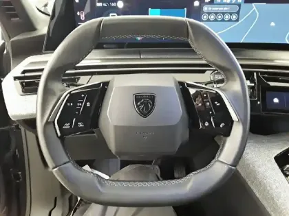 Photo 8 Peugeot 3008  Hybrid 136 e-DCS6