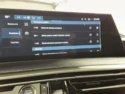 Photo 21 Peugeot 3008  Hybrid 136 e-DCS6