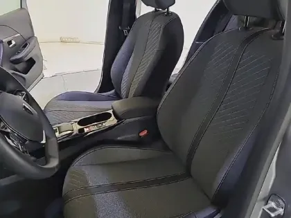 Photo 10 Peugeot 208  Hybrid 110 e-DCS6