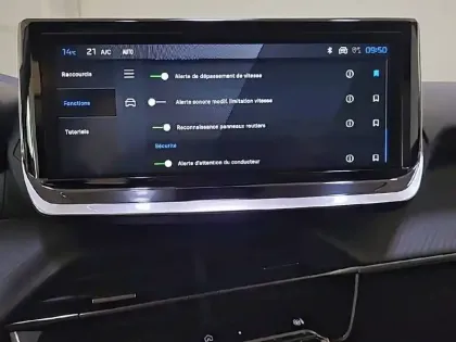 Photo 22 Peugeot 208  Hybrid 110 e-DCS6