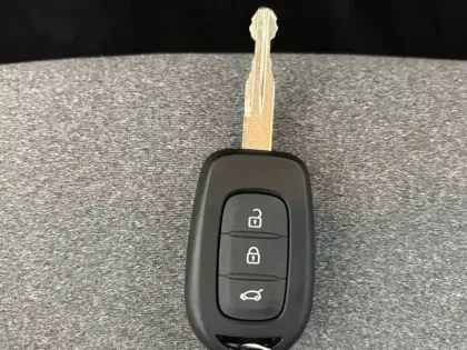 Photo 23 Renault Clio  TCe 90 ch GSR2