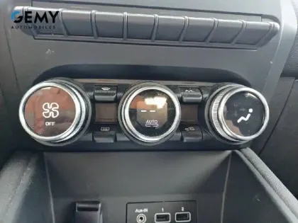 Photo 14 Renault Captur  E-Tech Plug-in 160 - 21