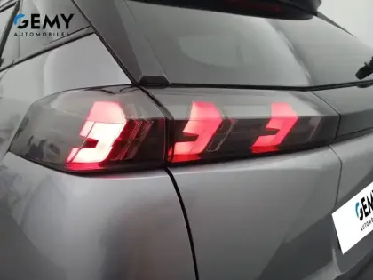 Photo 19 Peugeot 2008  PureTech 100 S&S BVM6