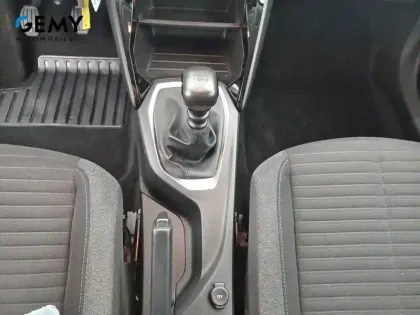 Photo 15 Peugeot 2008  PureTech 100 S&S BVM6