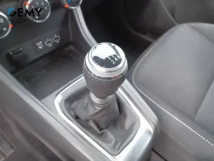 Photo 16 Renault Captur  TCe 90 - 21