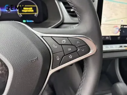 Photo 48 Renault Captur  E-Tech full hybrid 145 ch