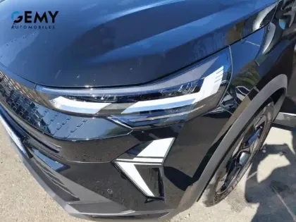 Photo 99 Renault Captur  E-Tech full hybrid 145 ch