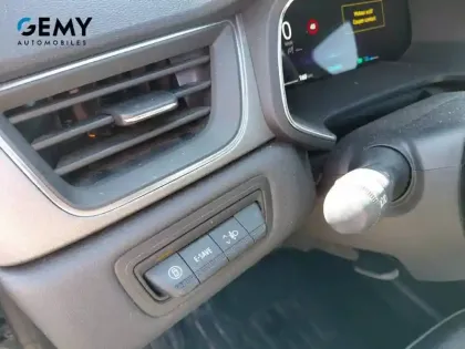 Photo 105 Renault Captur  E-Tech full hybrid 145 ch