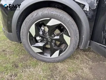 Photo 10 Renault Captur  E-Tech full hybrid 145 ch