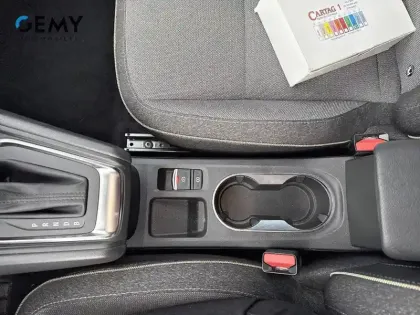 Photo 84 Renault Captur  E-Tech full hybrid 145 ch