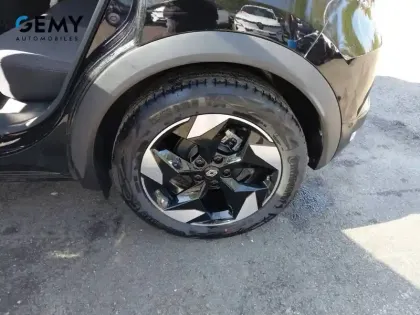 Photo 97 Renault Captur  E-Tech full hybrid 145 ch