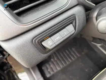 Photo 75 Renault Captur  E-Tech full hybrid 145 ch