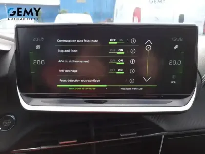 Photo 17 Peugeot 208  PureTech 100 S&S EAT8