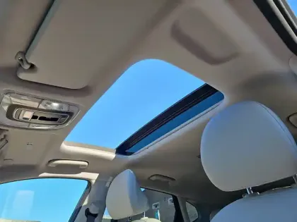 Photo 101 Hyundai Kona  Hybrid 141