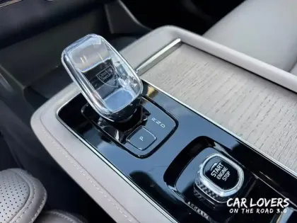 Photo 12 Volvo Xc90  T8 AWD Hybride Rechargeable 455 ch Geartronic 8 7pl