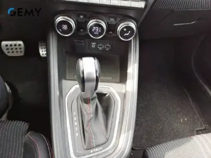 Photo 18 Renault Clio  E-Tech 140