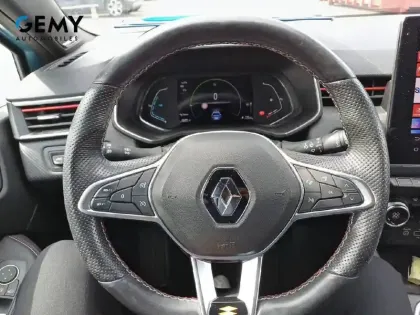 Photo 14 Renault Clio  E-Tech 140