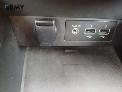 Photo 17 Renault Clio  E-Tech 140