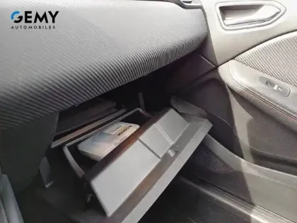 Photo 20 Renault Clio  E-Tech 140