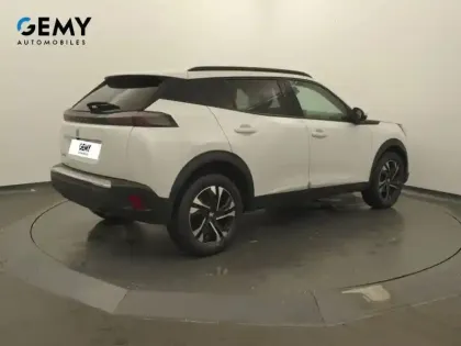 Photo 35 Peugeot 2008  PureTech 100 S&S BVM6