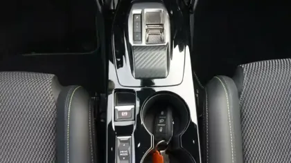 Photo 21 Peugeot 208  Hybrid 100 e-DCS6