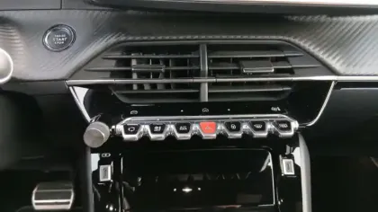 Photo 19 Peugeot 208  Hybrid 100 e-DCS6