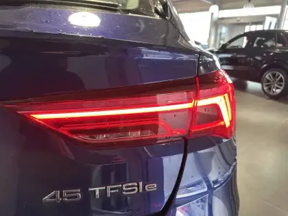 Photo 12 Audi Q3  Sportback 45 TFSIe 245 ch S tronic 6