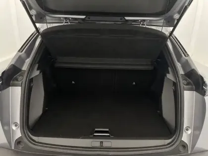 Photo 10 Peugeot 2008  Hybrid 136 e-DCS6