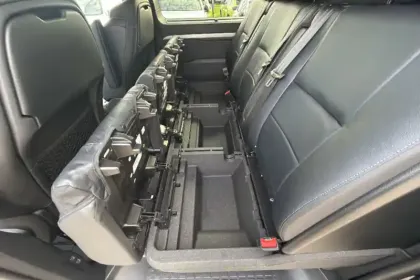 Photo 26 Peugeot Expert  CA FIXE M BLUEHDI 180 S&S EAT8